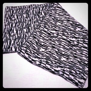 Thick Black and white infinity scarf